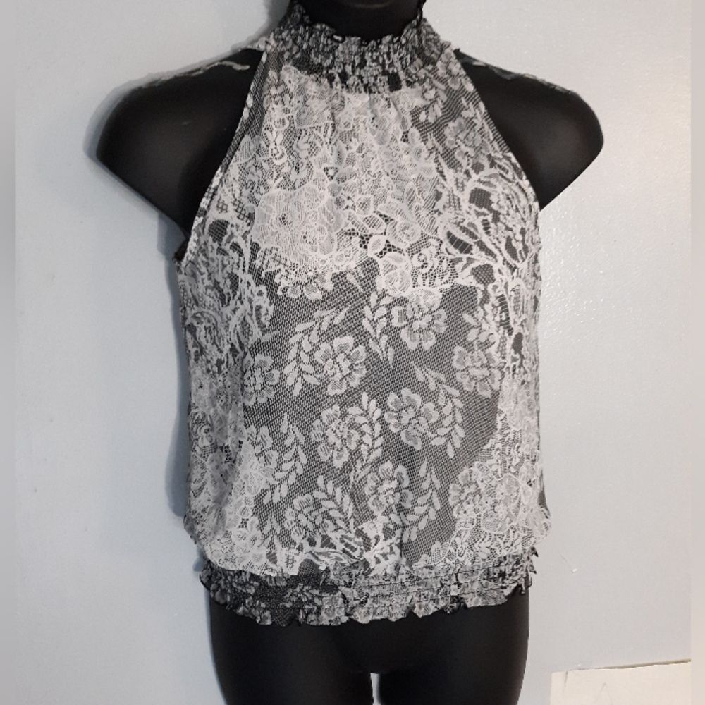 B Wear black and white lace halter tank